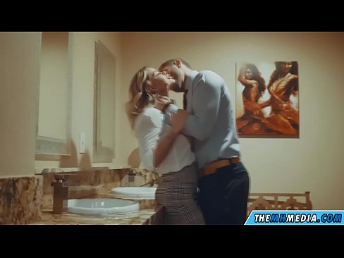 ❤️ Kapag ang isang busty blonde seduces sa isang pampublikong banyo ❤❌ sluts sa porn tl.myastro.top